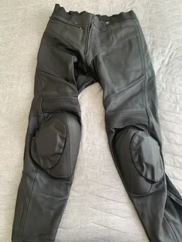 Oportunidade! Calça moto BMW Motorrad Couro Canguru