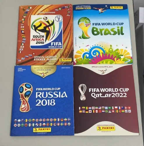 Álbuns copas 2010, 2014, 2018 e 2022 completos