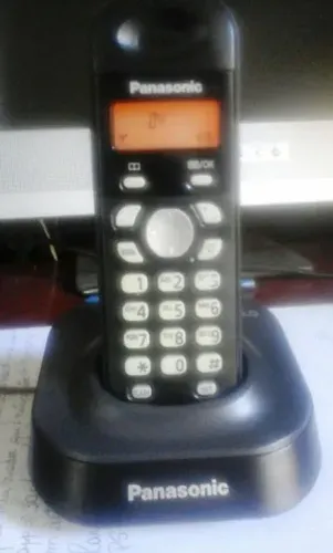 Telefone sem fio Panasonic KX-TG 1381 LB