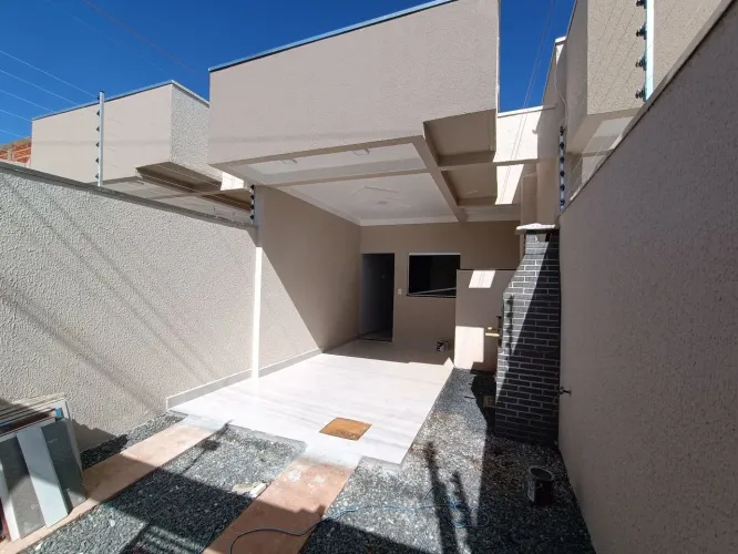 Casa com entrada parcelada, Anápolis