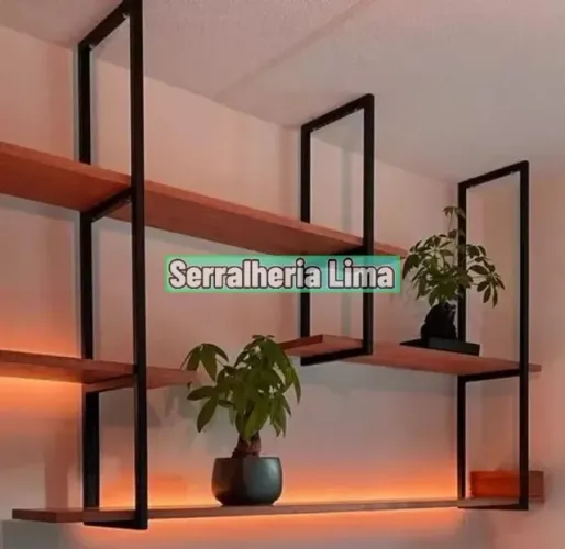 Serralheiro (Estante de Ferro Estilo Industrial)