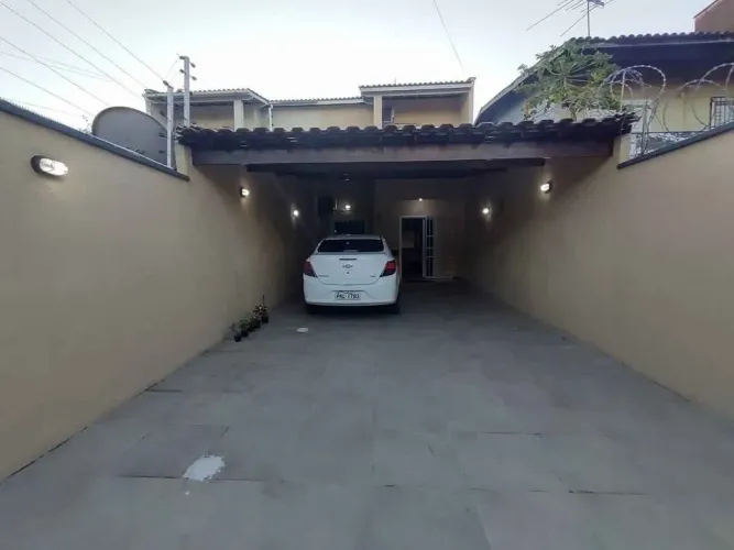 CASA A VENDA NO PARQUE VENDE!! MM