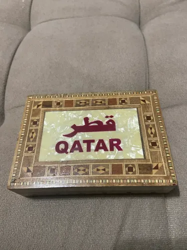 Caixa Decorativa Marchetada Qatar - Madeira com Interior Aveludado (13,5x9,5)