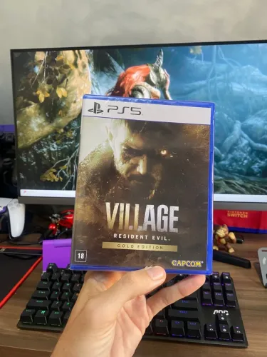 Resident Evil Village Gold Edition - PS5 lacrado