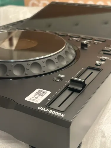 CDJ 3000X - Lacrada no Brasil