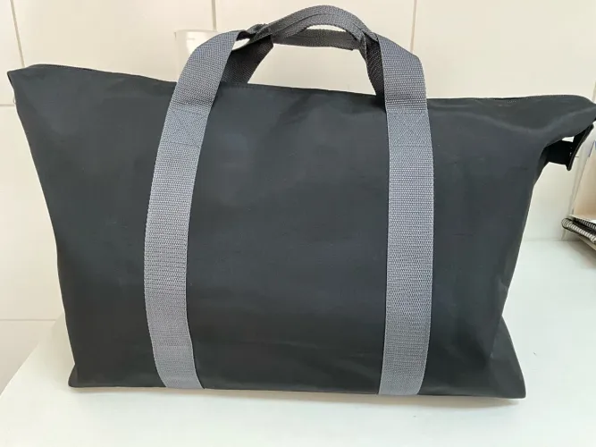Bolsa de Viagem Grande Preto com Alças Cinza