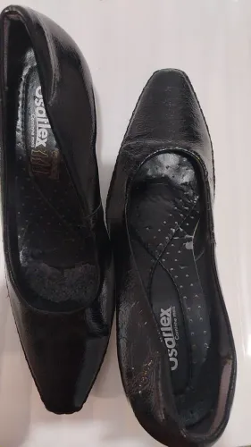 Sapato bico fino preto