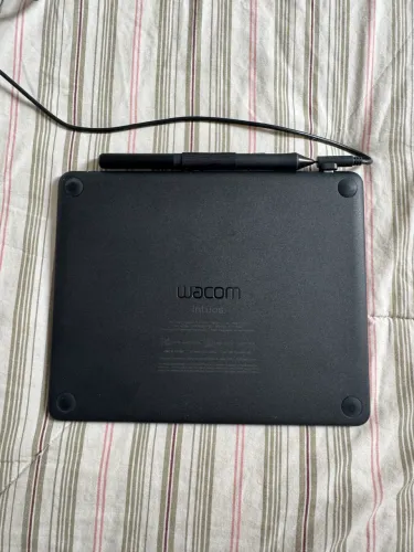 Mesa Digitalizadora Wacom Bluetooth Pequena Intuos Criativa - CTL4100WLK0