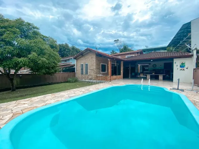 Casa de Condomínio com 5 quartos, Praia da Lagoinha, Ubatuba - R$ 1.3 mi, Cod: 2341