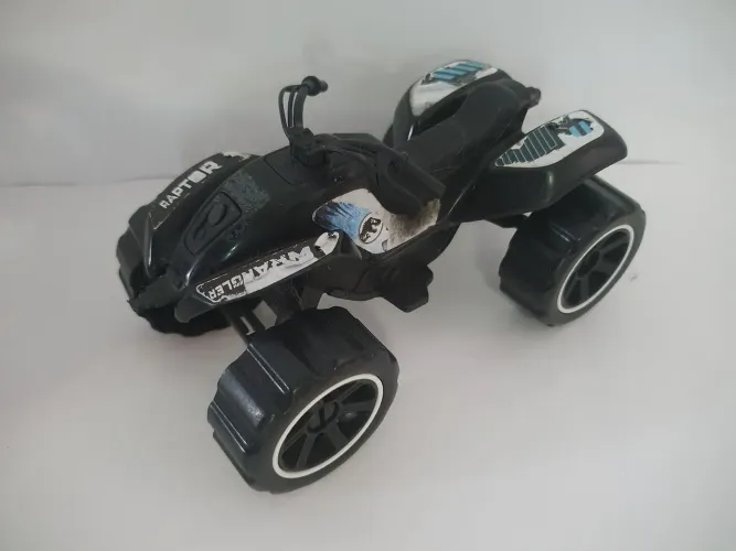 Carrinho quadriciclo Jurassic World