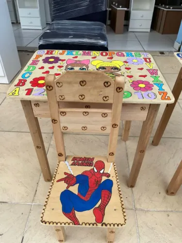 Mesa+ Cadeirinha Infantil Temático Numeral e Alfabeto 
