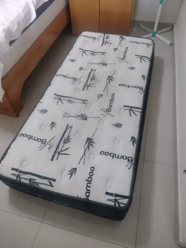 Colchão mola ensacada solteiro