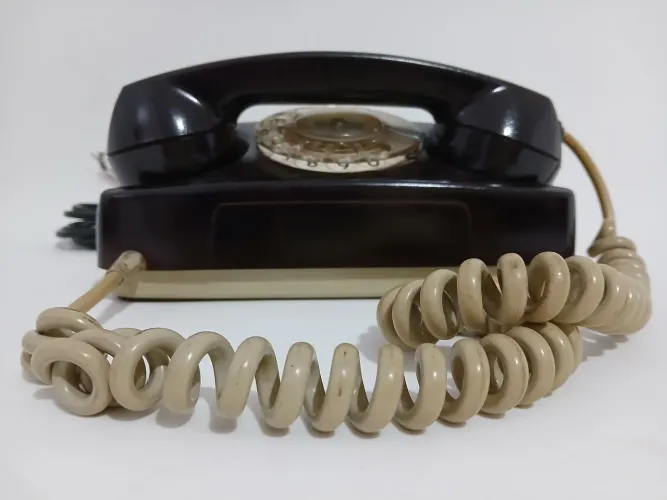 Raro telefone de Mesa repaginado de discagem tijolinho STARLYTE