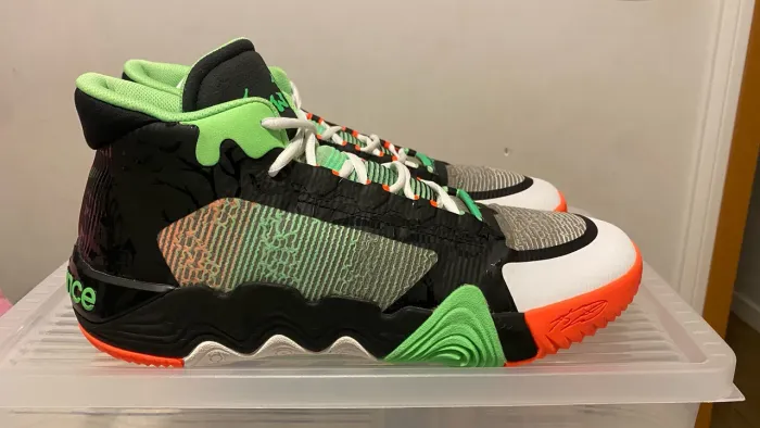 Tênis New Balance Kawhi 2 - Tamanho 44