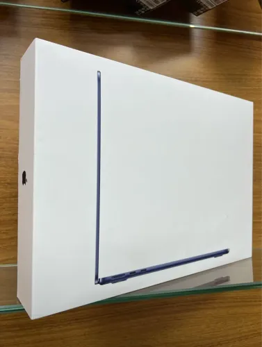 MACBOOK AIR 13 INCH 2024