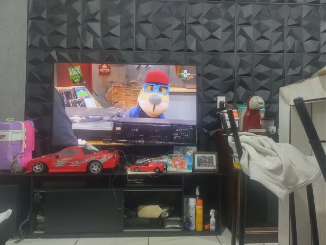 Vendo Smartv Samsung 50 polegadas 4k com xbox e comando de voz R$ 1600,00
