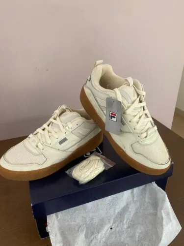 Tenis FILA Corda 41 BR - Novo