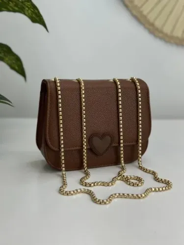 Bolsa com detalhe coração