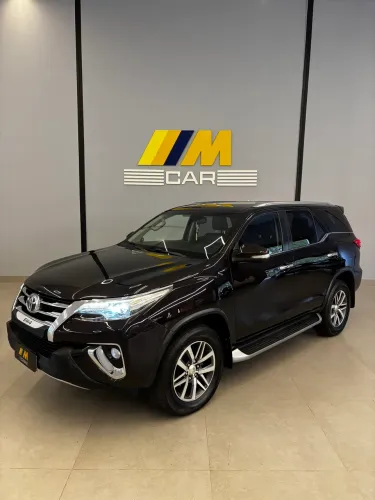 TOYOTA/HILUX SW4 SRX 4x4 2.8 TDI 16V AUT. - 2017 Diesel