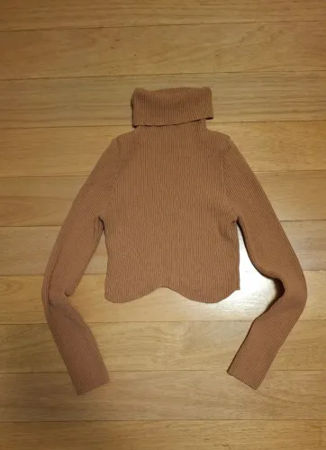 Blusa Tricot Gola Alta Manga Longa