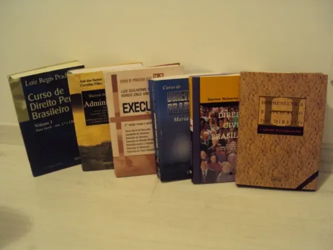 LIVROS DE DIREITO USADOS + VADE MECUM (2008)