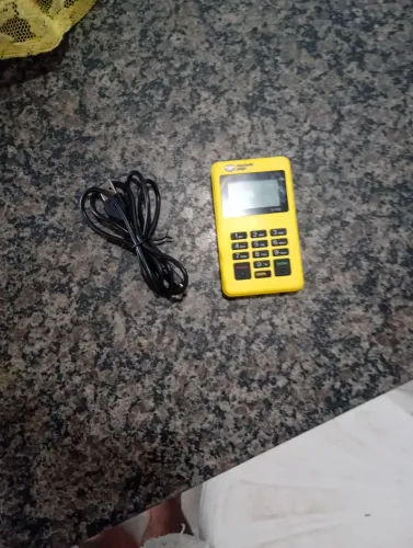 Vende-se uma máquina de cartão 