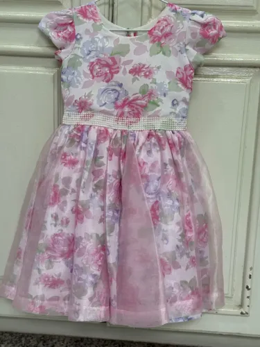 Vendo vestidos festa 