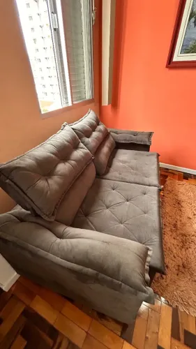 Vendo sofá de 2 lugares 