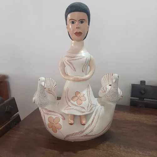 Estatueta Barro Cozido