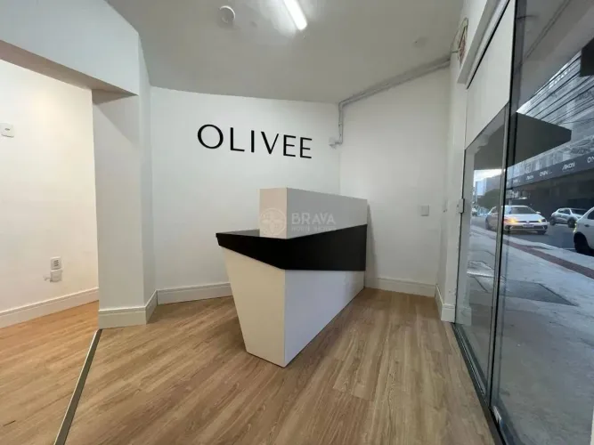 Sala Comercial no Centro de Balneário