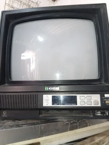 TV cce antiga