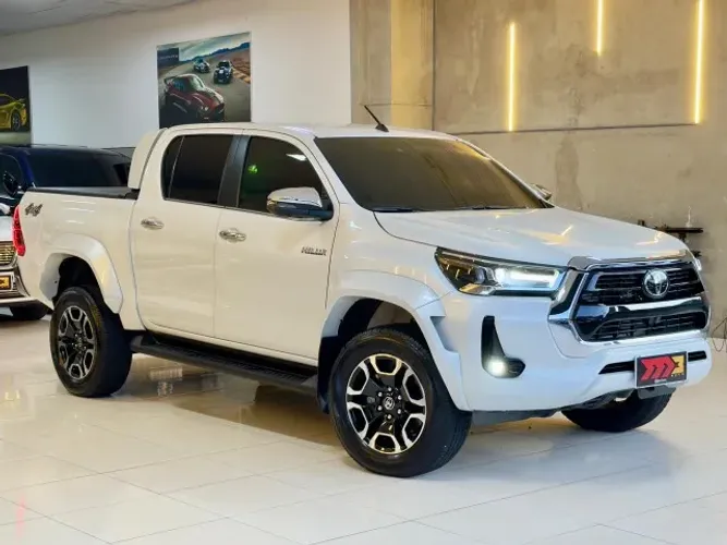 Toyota Hilux CD SRX Plus 4X4 2.8 TDI Die. Aut. 2026
