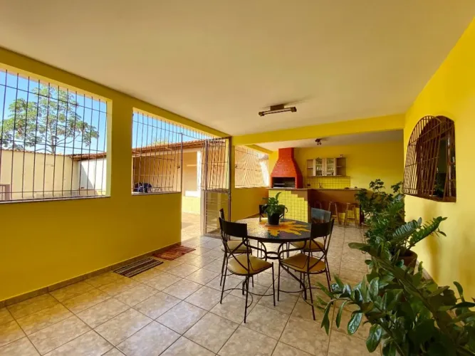 Sobrado à venda, 420 m² por R$ 1.300.000,00 - Santa Genoveva - Goiânia/GO
