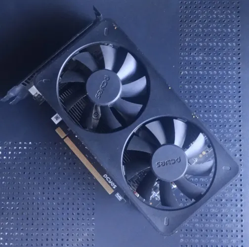 Placa de Vídeo AMD Radeon RX 550 4GB GDDR5 - Ótima para Jogos e Upgrade!
