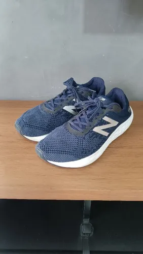 Tênis New Balance Fresh Foam Arishi v3 Azul Marinho - Tam 42