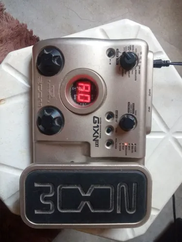 Pedaleira Zoom g1xn ext