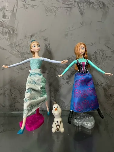 Bonecas Frozen + Olaf 