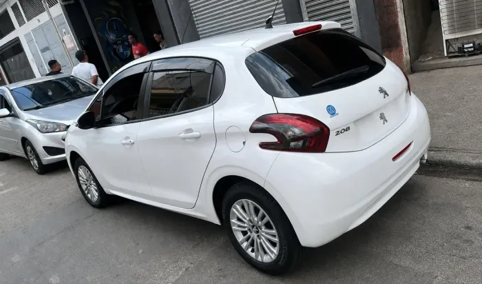 Peugeot 208 Active Pack 1.2 Flex 12V 5P Mec. 2018