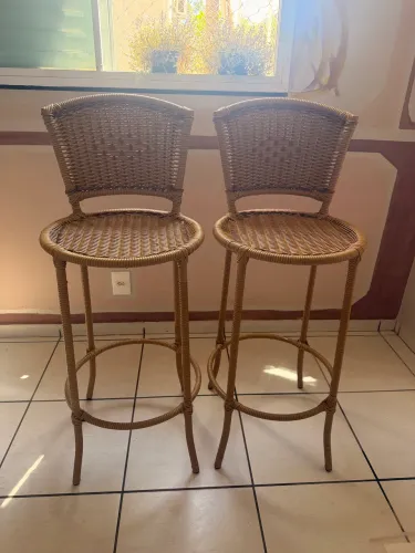 Par de Banquetas Altas em Fibra Sintética (Junco) - Área Gourmet / Balcão