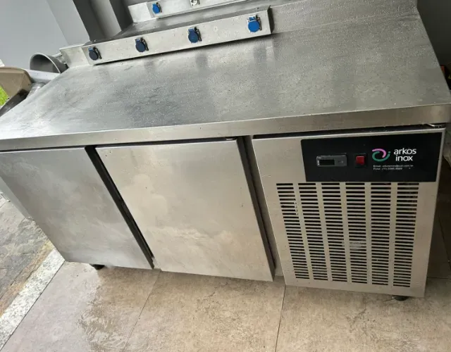 Balcão refrigerado 2 portas - Arkos