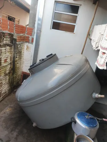 Caixa de água 1000L