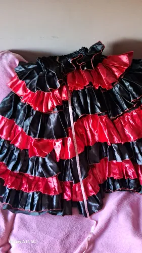 Roupa de religião.  Saia SEMI NOVA de pombogira 7 saias. Tamanho g/gg. 90cm de altura. 