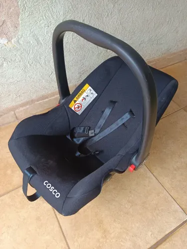 Bebê conforto Cosco falta o cinto
