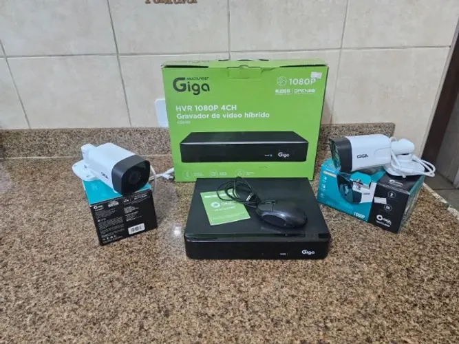Gravador HVR G0480 4 canais com HD interno e 2 Câmeras 1080DP, sem uso
