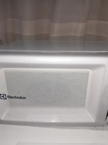 MICRO-ONDAS  ELECTROLUX 