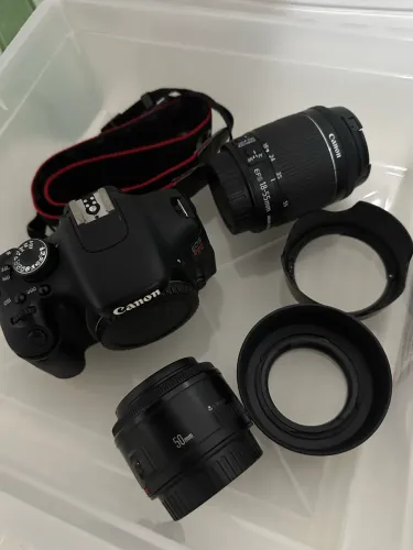 Câmera Canon T3i + 2 lentes (18-55mm + 50mm) - Muito conservada ! VENDO OU TROCO