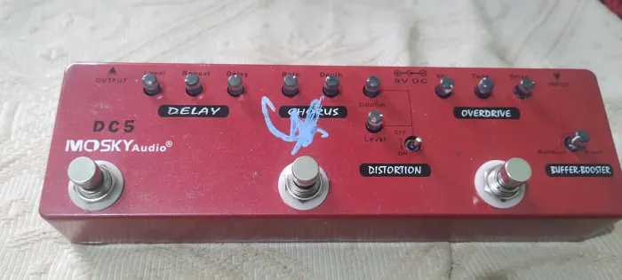 Pedal Mosky Multi Efeitos DC5 (NÃO TROCO)
