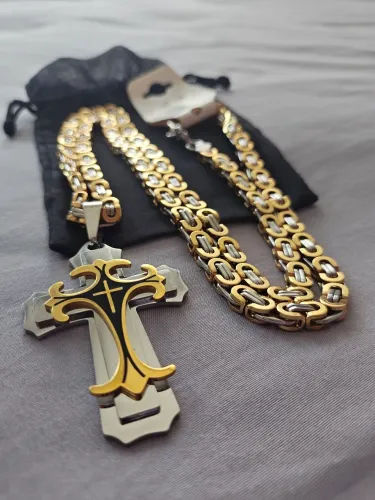 Colar Em Aço Cirúrgico Premium Com Cruz Estilizada Imponente E Elegante