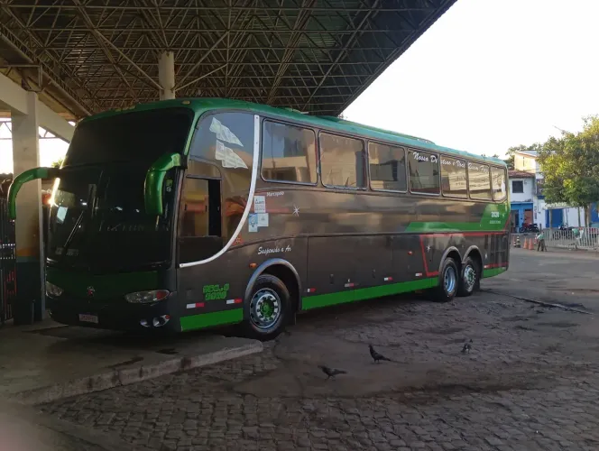 Marcopolo G6 1200 ano 2004, O500 rsd , 50 lugares no documento