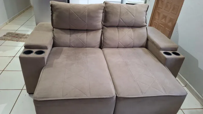 Vende- se sofá 2 lugares